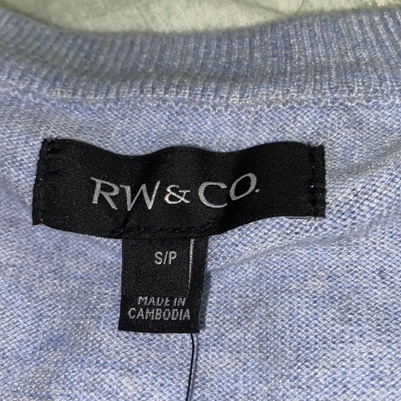 RW AND CO LIGHT BLUE SWEATER - Picture 2 of 5
